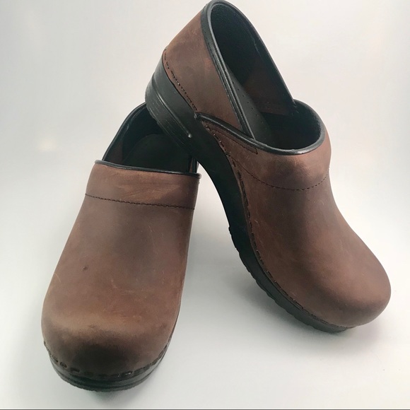 Dansko Distressed Leather slip on shoes Sz 37 - Picture 1 of 4